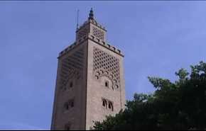 الاجواء الروحانية في شهر رمضان في المغرب والاقبال على دروس الوعظ وتلاوة القرآن