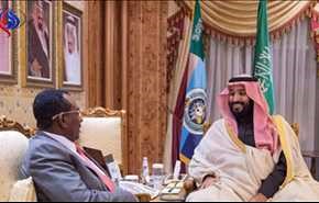 السعودية تصفع البشير وتعين مدير مكتبه المقال في منصب رفيع