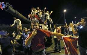 بالصورة.. لماذا سخر الأتراك من ملصقات ذكرى الانقلاب الفاشل؟
