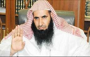 داعية سعودي ينشر صورة “خلود مودل”.. وهكذا علّق على ملابسها!
