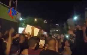فيديو.. الآلاف من أهالي أم الفحم يشيعون جثامين مُنفذي عملية الأقصى 