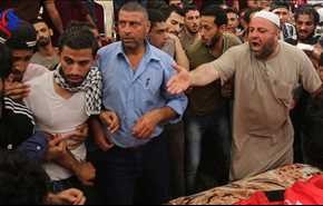 لأول مرة: علم الاحتلال تحت أقدام المصلين والمشيعين في 