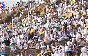فيديو.. الحجاج ينفرون من صعيد عرفات الى مزدلفة