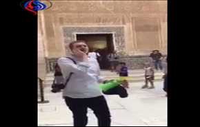 بالفيديو.. سائح رفع الآذان في أقدم قصور إسبانيا