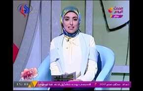 بالفيديو.. موقف محرج لمذيعة يجبرها على الخروج لفاصل