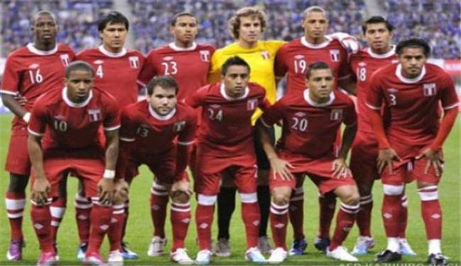 سرقة قفازات حارس مرمى البيرو