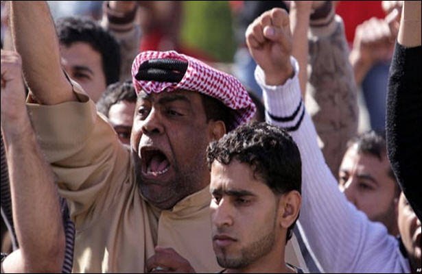 خشم بحرینی ها از حمله اوباش به عزاداران