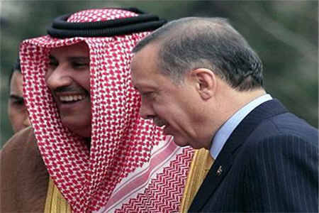 قطر هزینه جنگ علیه سوریه را پرداخت می‌کند