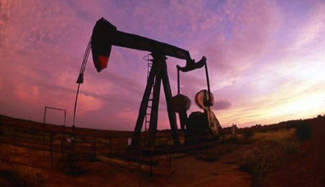 النفط الاميركي مستقر فوق 93 دولارا للبرميل