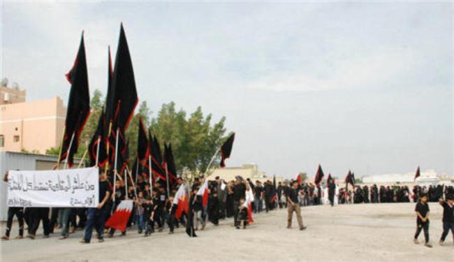 الاف البحرينيين يحيون ذكرى استشهاد الامام الحسين (ع