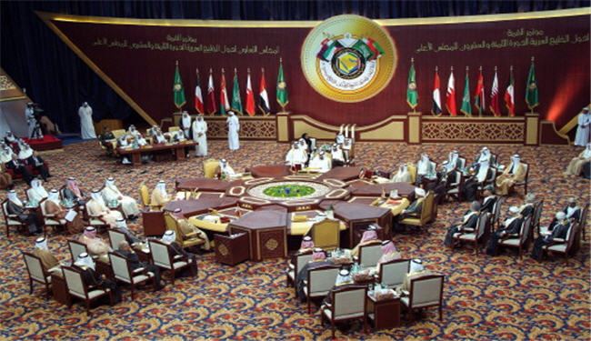 البحرين تقمع شعبها وتنظم قمة لبحث أخطار بيئية