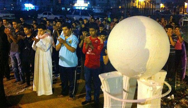 نماز جماعت بحرینی‌ها در میادین اصلی