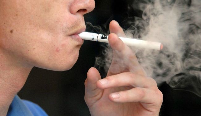 الصحة العالمية: السيجارة الإلكترونية وهم قاتل