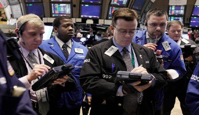 هبوط الأسهم الأمريكية بعد ارتفاعها لأعلى مستوى
