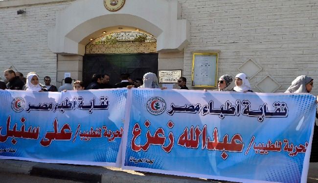 الإمارات تواصل الصدام مع القاهرة باعتقالها مصريا آخر
