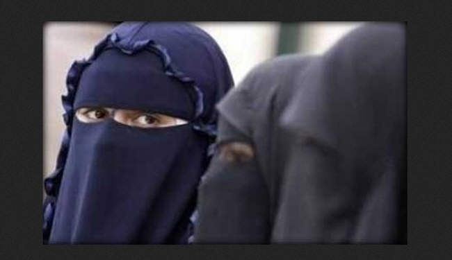 الإمارات تحقق مع نساء 