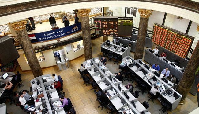 البورصة المصرية تخسر 7.8 مليار جنيه اثر الاشتباكات