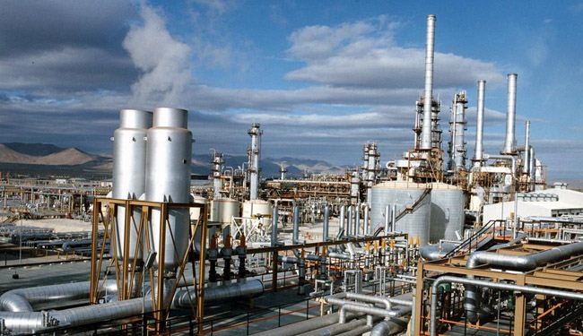 الاكتفاء الذاتي في انتاج وقود الطائرات والمروحيات