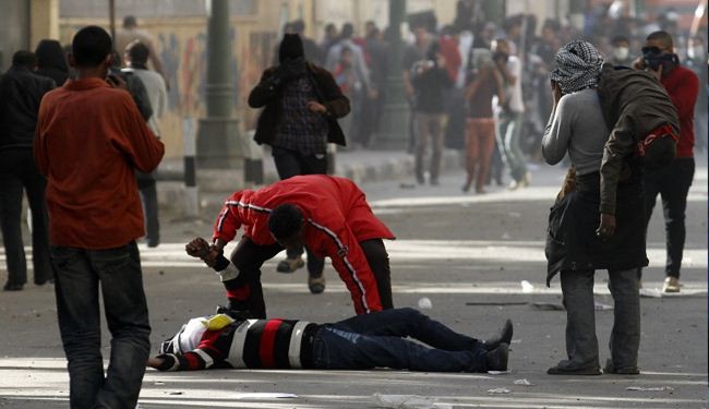 مصر: تداعيات تواصل الإحتجاجات
