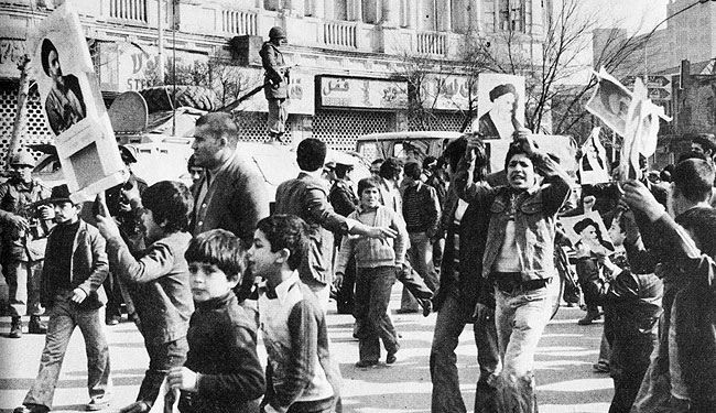 توجيهات مؤسس الثورة الإسلامية في بيان أسس الثورة الثابتة