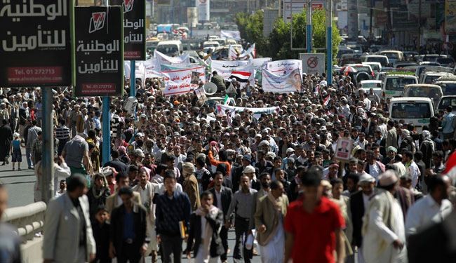 جوانان انقلابي يمن ابتكار عمل را به دست مي گيرند