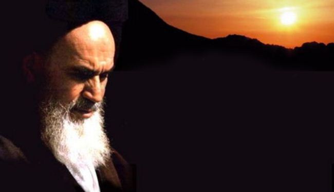 الامام الخمینی والثورة الاسلامية و