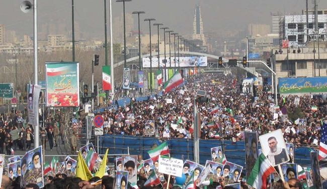 دعوات للمشاركة الواسعة بمسيرات ذكرى انتصار الثورة