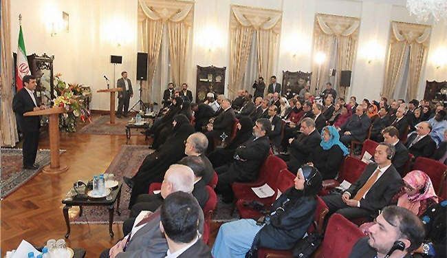 احمدي نجاد: الثورة الاسلامية احدثت تحولاً انسانياً