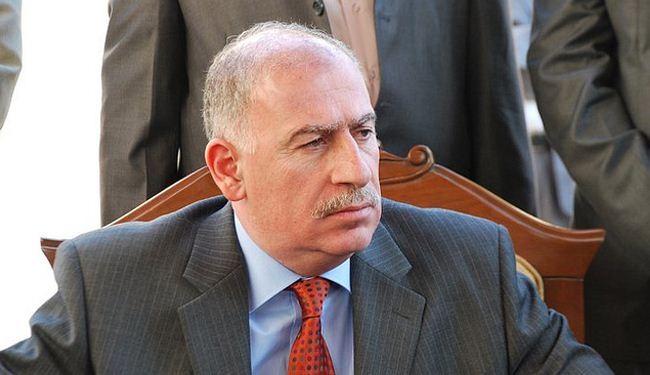 العلاق يصف زيارة النجيفي لقطر بالمشبوهة