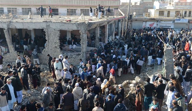 قتلى وجرحى بتفجيرات في بيشاور الباكستانية