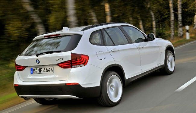 BMW تستدعي 750 ألف سيارة لمشكلة في الكهرباء