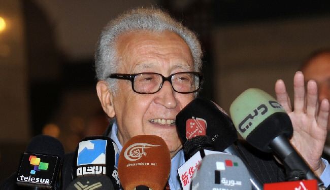 الاخضر الإبراهيمي: تسليح معارضة سوريا ليس حلا