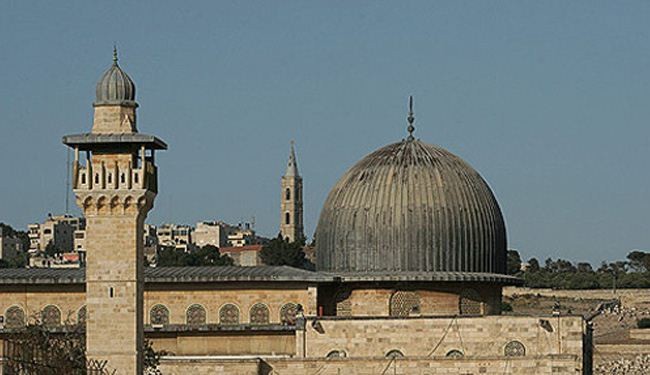 الشاعر سميح القاسم يدعو لمساعدة سكان القدس