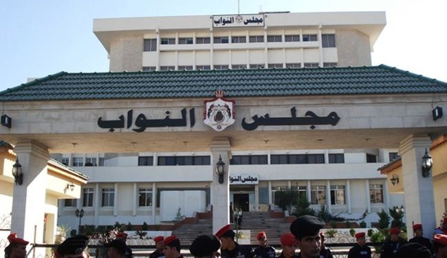 أردني يدهس 11 رجل أمن وسط عمّان