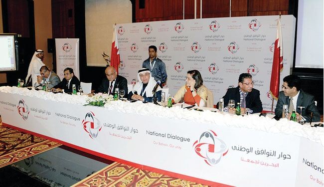 ناشط بحريني: السلطة تضع العصا في عجلة الحوار