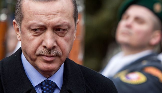 يديعوت: نجل أردوغان يعقد صفقات في 