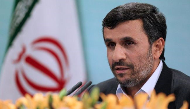 احمدي نجاد: خشية الاعداء تعود لتقدم الشعب الايراني