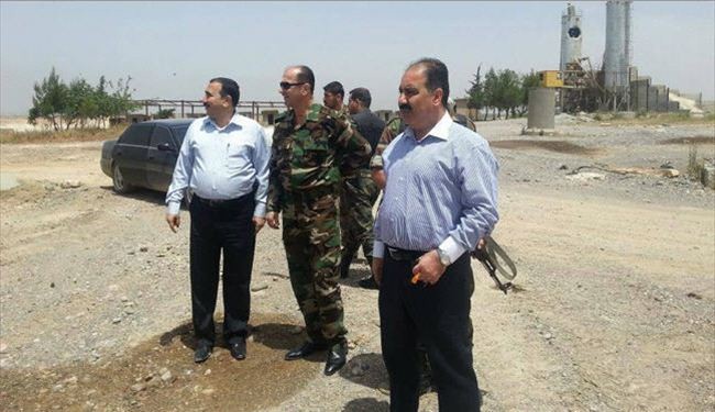 محافظ حلب يقوم بزيارة سرية‌ الى بلدتين محاصرتين