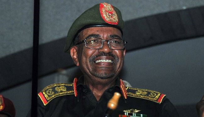 السودان: البشير يحذر من تهريب السلاح الليبي