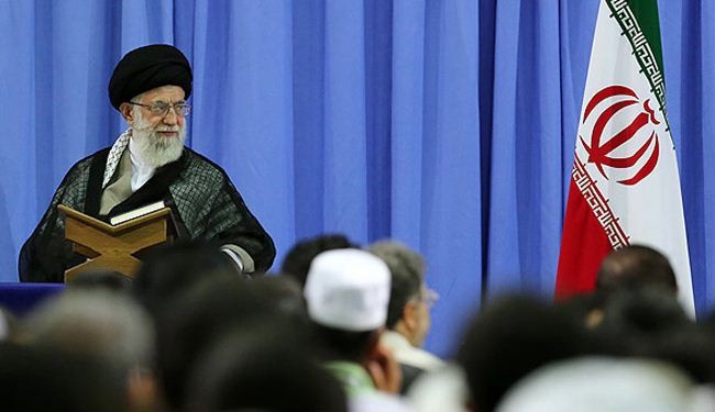 قائد الثورة : وحدة المسلمين اليوم فريضة ملحة