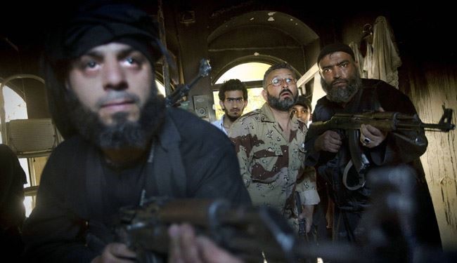 مسلحون يقتلون طفلا رميا بالرصاص امام عائلته بحلب