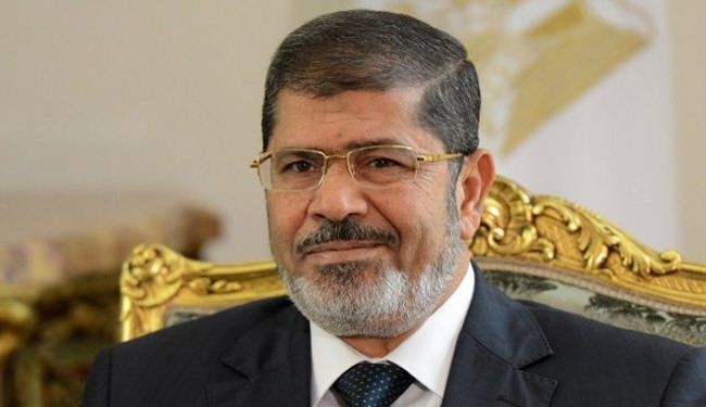 الرئيس المصري يطالب بفرض حظر جوي على سوريا