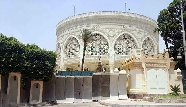 بالصور..تحصين قصر مرسي قبل احتجاجات 30 يونيو