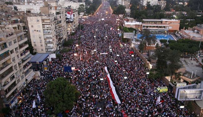 مصر..الجيش يمهل الجميع 48 ساعة لتلبية مطالب الشعب