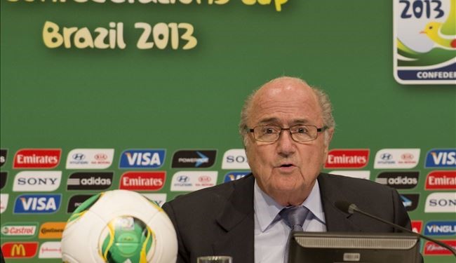 بلاتر يشيد بتنظيم كأس القارات في البرازيل