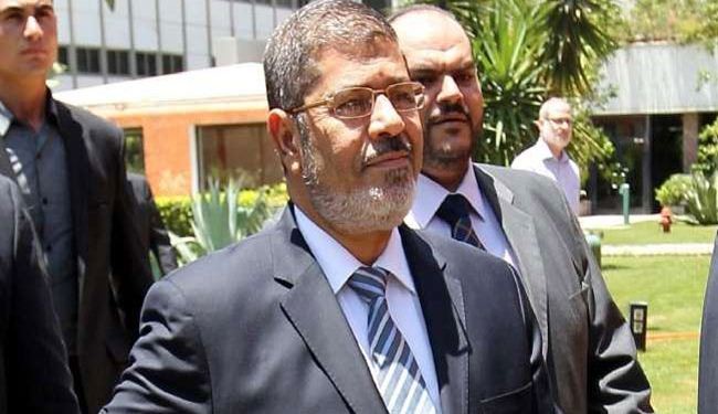 الحرس الجمهوري:نقل مرسي لمكان تابع لوزارة الدفاع
