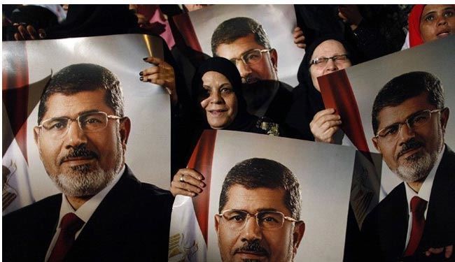 مرسي به اتهام اهانت به قوه قضائيه بازجويي مي شود