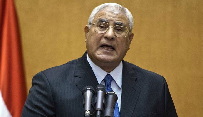 عدلي منصور: ملتزمون بتحقيق الأمن والاستقرار بلاهوادة
