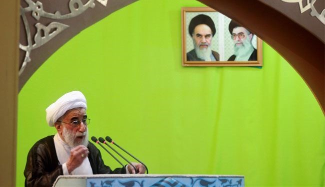 إمام جمعة طهران يعرب عن قلقه إزاء الأوضاع في مصر