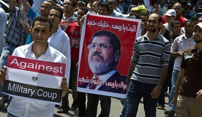 تحلیلگر مصری: راه حل بحران در دست ارتش است